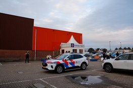 Twee verdachten gevlucht na overval op Beverwijkse Bazaar