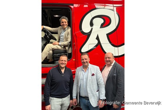 Wethouder Elzakalai bezoekt ondernemers Rumping, Zwager en Logchies