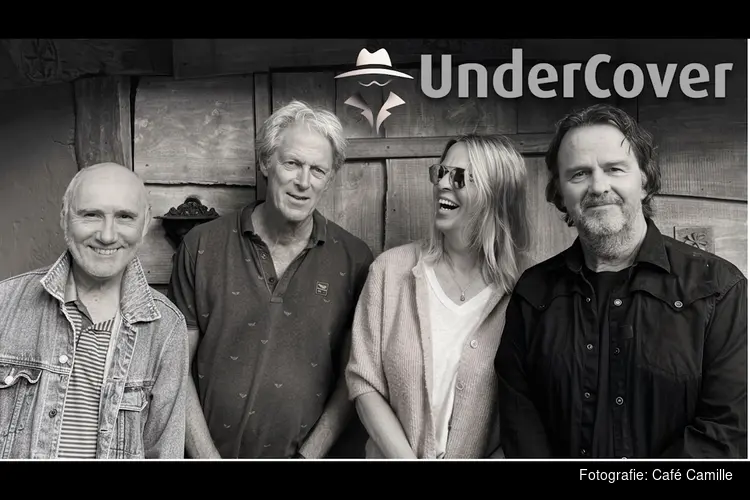 UnderCover in Café Camille - bekende songs met een twist