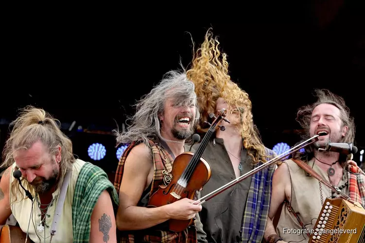Op reis met Rapalje in Folk ’n Roll Journey