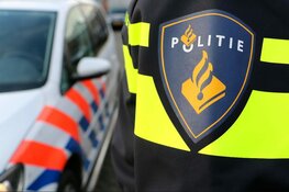 28-jarige Beverwijker stompt politieagent in gezicht