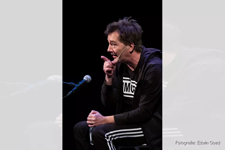 Actueel, pijnlijk relevant, inhoudelijk en geestig