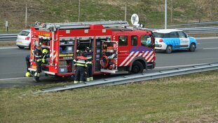 Landbouwvoertuig afgebrand langs A9
