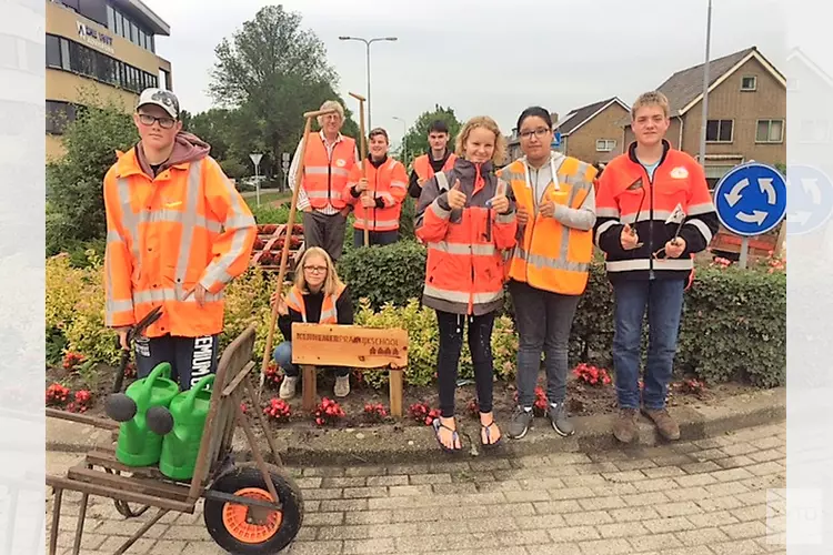 Kennemer Praktijkschool adopteert rotonde